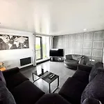 Ocean Park Apartments - Oceanfront - Free Parking And Fast Wifi