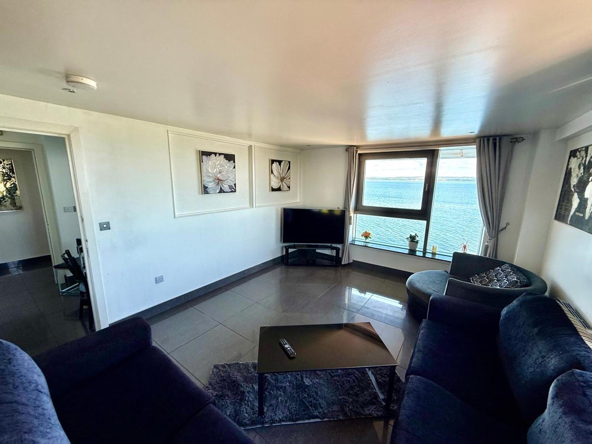 Ocean Park Apartments - Oceanfront - Free Parking And Fast Wifi * Edinburgh