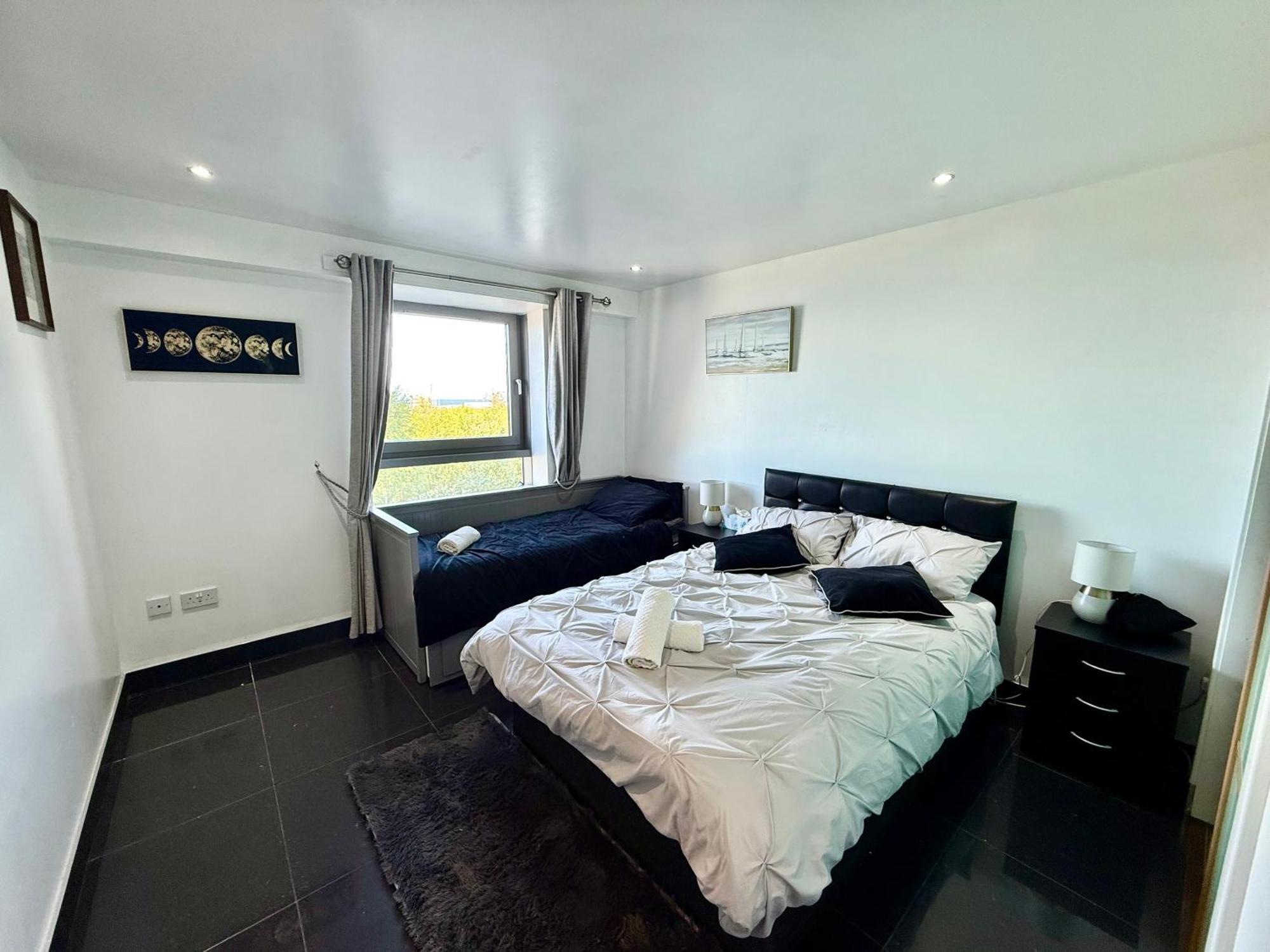 Ocean Park Apartments - Oceanfront - Free Parking And Fast Wifi Apartment *